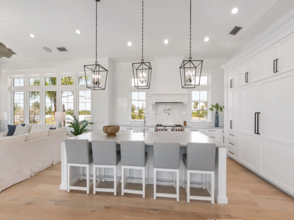 Luxury Beach Retreat on Anna Maria Island - Unforgettable Getaway